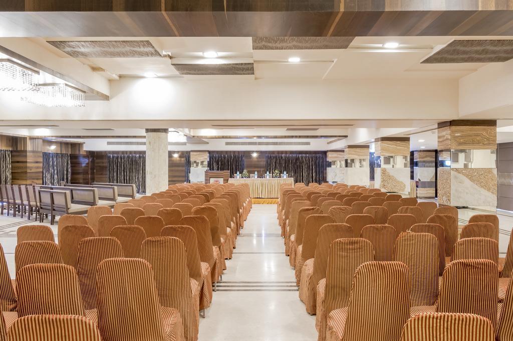 Hotel Inder residencia Ahmedabad Exterior foto